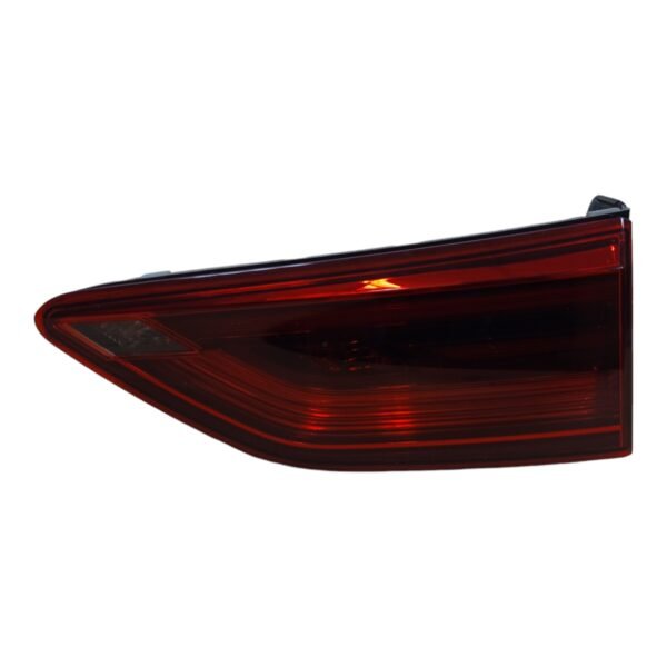 Golf 8 Achterlicht in klep rechts gebruikt