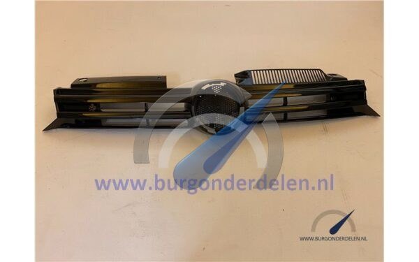 High-gloss black grille trim suitable for Golf 6 2009-2012