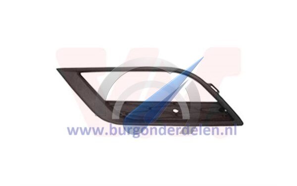 Ibiza Fog lamp cover left open