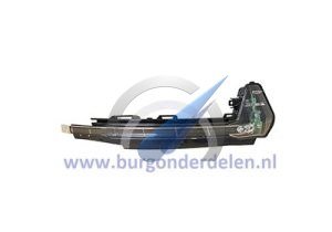 A1 Side light in right mirror