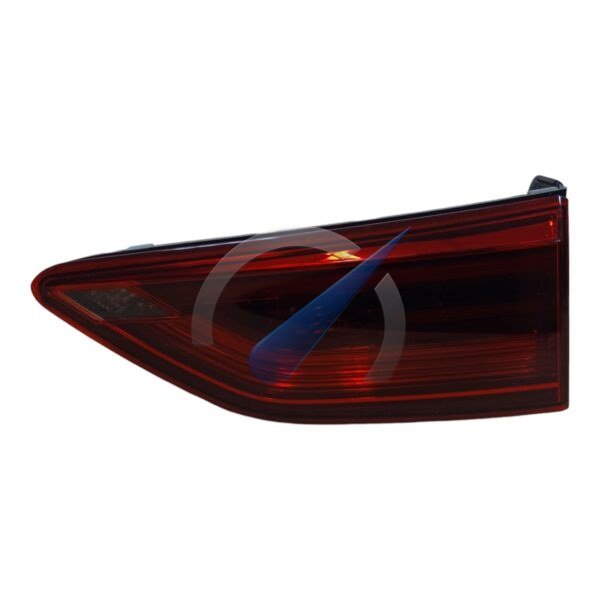 Golf 8 taillight used in right tailgate
