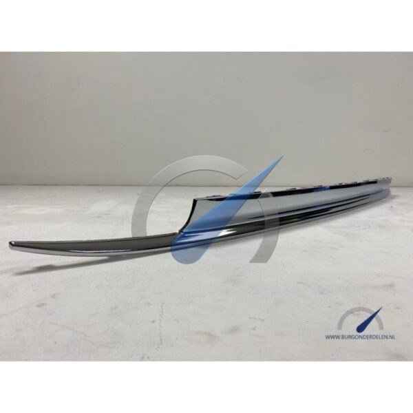 F500 15+ Lower molding in rear bumper lounge chrome